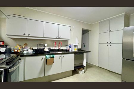 Apartamento à venda com 170m², 3 quartos e 2 vagasCozinha