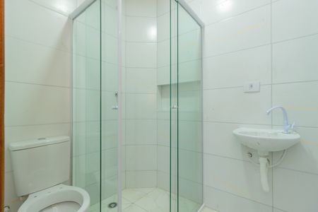 Banheiro de apartamento para alugar com 1 quarto, 50m² em Vila Zat, São Paulo