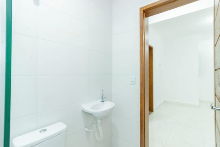 Apartamento para alugar com 60m², 2 quartos e sem vagaBanheiro