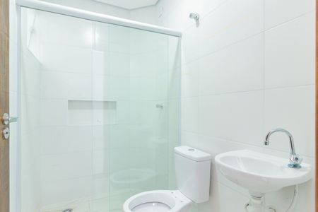 Apartamento para alugar com 60m², 2 quartos e sem vagaBanheiro