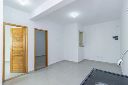 Sala de apartamento para alugar com 2 quartos, 60m² em Vila Zat, São Paulo