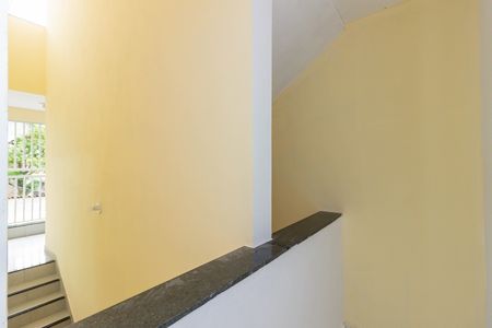 Varanda Sala de casa de condomínio para alugar com 1 quarto, 70m² em Vila Zat, São Paulo