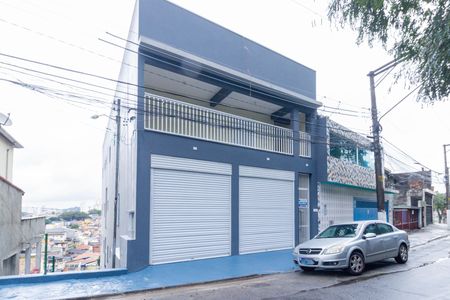 Casa de condomínio para alugar com 70m², 1 quarto e sem vaga Casa de condomínio para alugar com 70m², 1 quarto e sem vagaFachada