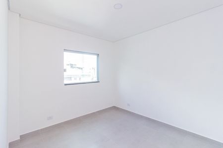 Quarto 2 de apartamento para alugar com 2 quartos, 66m² em Vila Zat, São Paulo