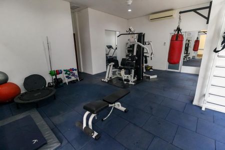 Apartamento à venda com 256m², 4 quartos e 4 vagasÁrea comum - Academia
