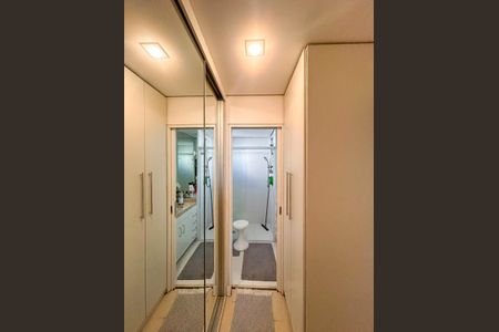 Apartamento à venda com 49m², 1 quarto e 1 vagaBanheiro - Suíte 