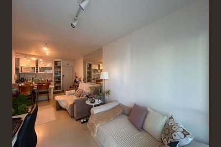 Apartamento à venda com 49m², 1 quarto e 1 vagaSala de estar