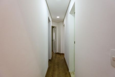 Apartamento à venda com 77m², 3 quartos e 1 vaga Apartamento à venda com 77m², 3 quartos e 1 vagaCorredor