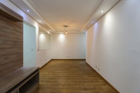 Sala de apartamento à venda com 3 quartos, 77m² em Vila Progredior, São Paulo