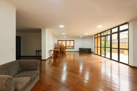 Apartamento à venda com 77m², 3 quartos e 1 vaga Apartamento à venda com 77m², 3 quartos e 1 vagaÁrea comum - Salão de festas