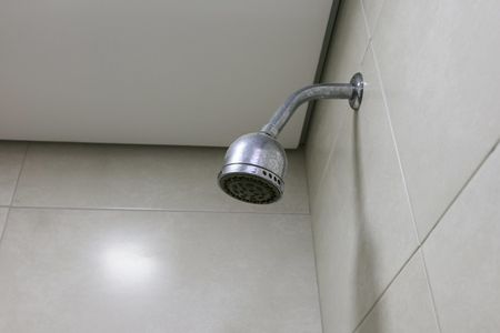 Apartamento à venda com 77m², 3 quartos e 1 vaga Apartamento à venda com 77m², 3 quartos e 1 vagaBanheiro da Suíte