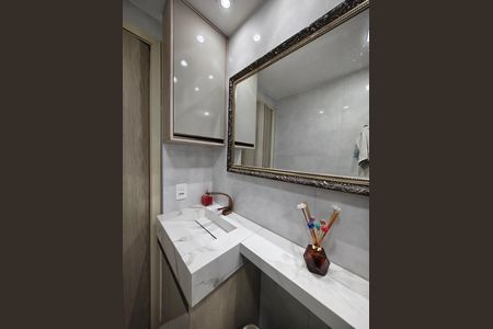 Apartamento à venda com 34m², 2 quartos e sem vaga Apartamento à venda com 34m², 2 quartos e sem vagaBanheiro