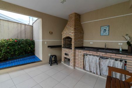 Casa de condomínio à venda com 72m², 2 quartos e 2 vagasÁrea comum - Churrasqueira