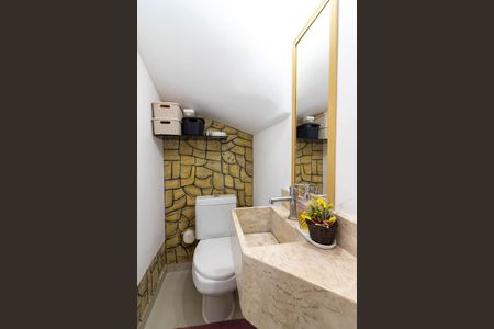 Casa de condomínio à venda com 72m², 2 quartos e 2 vagasLavabo