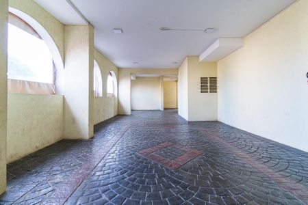 Apartamento à venda com 65m², 3 quartos e 1 vaga Apartamento à venda com 65m², 3 quartos e 1 vagaHall