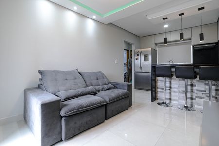 Sala de apartamento para alugar com 3 quartos, 70m² em Vila Lavinia, Mogi das Cruzes