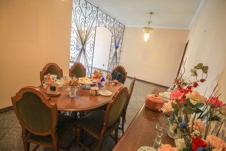 Apartamento à venda com 108m², 2 quartos e 1 vaga