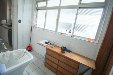 Apartamento à venda com 108m², 2 quartos e 1 vaga