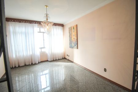 Apartamento à venda com 108m², 2 quartos e 1 vaga
