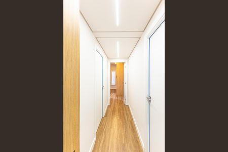 Apartamento à venda com 85m², 3 quartos e 2 vagas Apartamento à venda com 85m², 3 quartos e 2 vagasCorredor