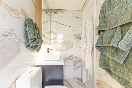 Apartamento à venda com 85m², 3 quartos e 2 vagas Apartamento à venda com 85m², 3 quartos e 2 vagasBanheiro da Suíte