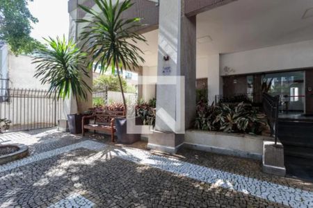 Apartamento à venda com 85m², 3 quartos e 2 vagas Apartamento à venda com 85m², 3 quartos e 2 vagasÁrea comum - Pátio