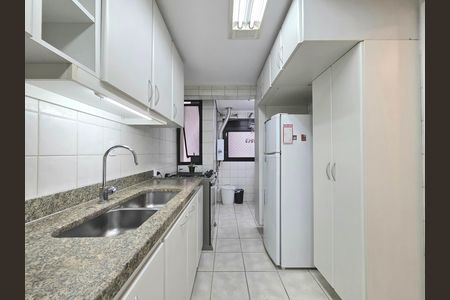 Apartamento para alugar com 95m², 3 quartos e 2 vagas Apartamento para alugar com 95m², 3 quartos e 2 vagasCozinha