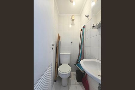 Apartamento para alugar com 95m², 3 quartos e 2 vagas Apartamento para alugar com 95m², 3 quartos e 2 vagasBanheiro de serviço
