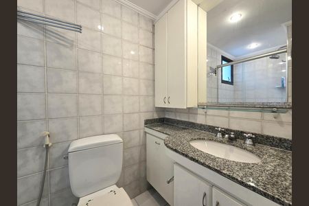 Apartamento para alugar com 95m², 3 quartos e 2 vagas Apartamento para alugar com 95m², 3 quartos e 2 vagasBanheiro da Suíte 1