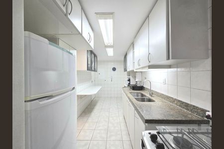 Apartamento para alugar com 95m², 3 quartos e 2 vagas Apartamento para alugar com 95m², 3 quartos e 2 vagasCozinha