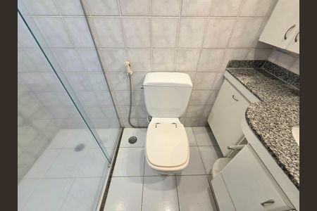 Apartamento para alugar com 95m², 3 quartos e 2 vagas Apartamento para alugar com 95m², 3 quartos e 2 vagasBanheiro da Suíte 1