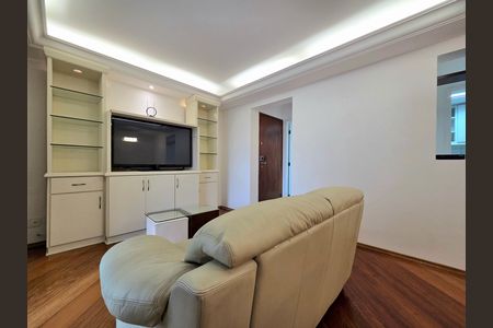 Sala de apartamento para alugar com 3 quartos, 95m² em Moema, São Paulo