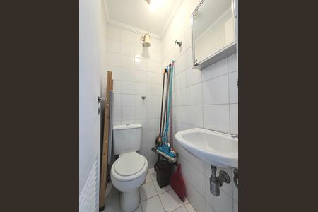 Apartamento para alugar com 95m², 3 quartos e 2 vagas Apartamento para alugar com 95m², 3 quartos e 2 vagasBanheiro de serviço