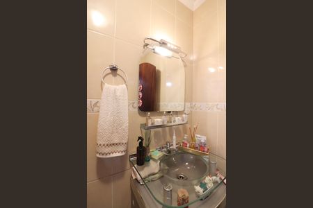 Casa à venda com 228m², 3 quartos e 6 vagasLavabo 