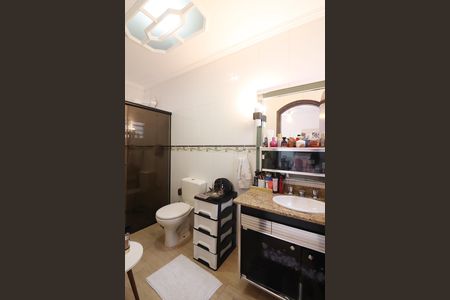 Casa à venda com 228m², 3 quartos e 6 vagasBanheiro da Suíte