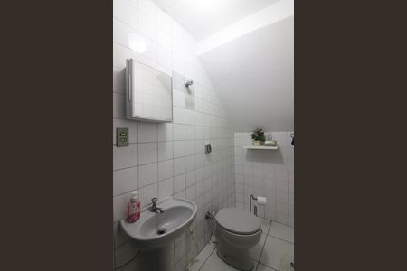 Lavabo da Garagem de casa à venda com 3 quartos, 228m² em Parque Terra Nova Ii, São Bernardo do Campo