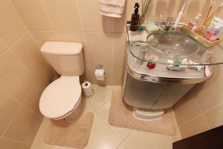 Casa à venda com 228m², 3 quartos e 6 vagasLavabo 