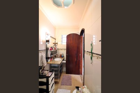 Casa à venda com 228m², 3 quartos e 6 vagasBanheiro da Suíte