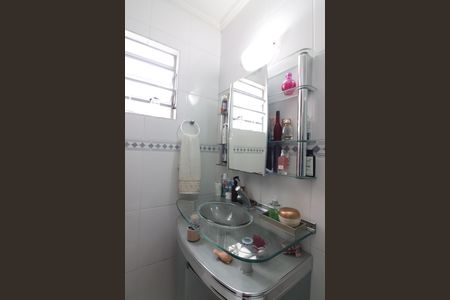 Casa à venda com 228m², 3 quartos e 6 vagasBanheiro Social