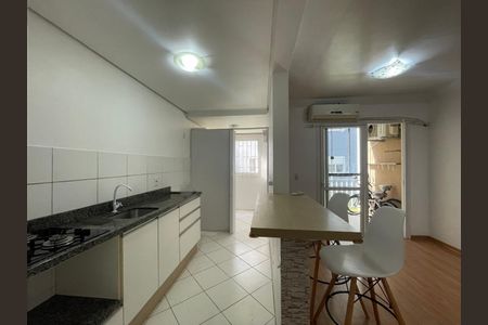 Apartamento para alugar com 70m², 3 quartos e 1 vaga