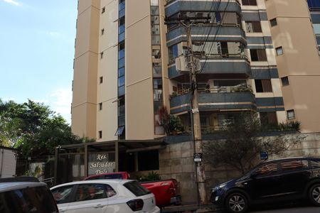 Apartamento à venda com 162m², 2 quartos e 2 vagasFachada