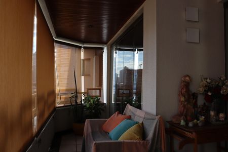 Apartamento à venda com 162m², 2 quartos e 2 vagasVaranda