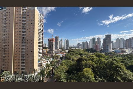 Vista da Rua de apartamento à venda com 2 quartos, 162m² em Setor Bueno, Goiânia