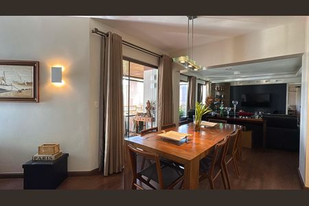 Apartamento à venda com 162m², 2 quartos e 2 vagas Apartamento à venda com 162m², 2 quartos e 2 vagasSala