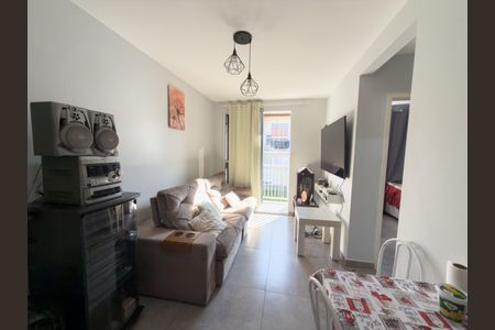 Sala de apartamento à venda com 2 quartos, 49m² em Chácara Novo Horizonte, Contagem