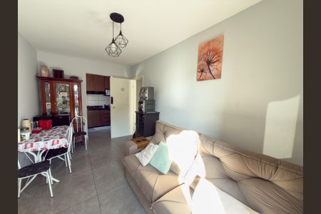 Sala de apartamento à venda com 2 quartos, 49m² em Chácara Novo Horizonte, Contagem