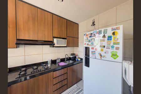 Apartamento à venda com 49m², 2 quartos e 1 vaga Apartamento à venda com 49m², 2 quartos e 1 vagaCozinha e Área de Serviço