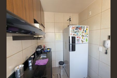 Apartamento à venda com 49m², 2 quartos e 1 vaga Apartamento à venda com 49m², 2 quartos e 1 vagaCozinha e Área de Serviço