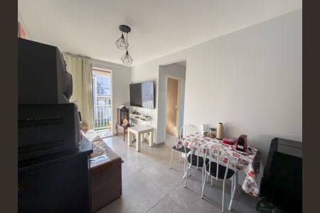 Sala de apartamento à venda com 2 quartos, 49m² em Chácara Novo Horizonte, Contagem