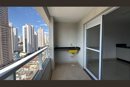Apartamento à venda com 41m², 1 quarto e 1 vaga Apartamento à venda com 41m², 1 quarto e 1 vagaVaranda